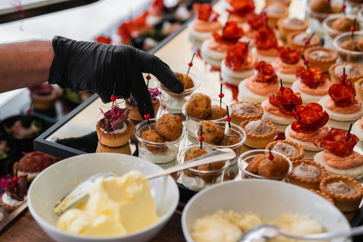 Kloperaj-70_resized Kloperaj kreativno serviranje catering rent-a-chef